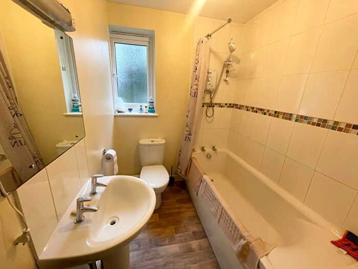 2 Bedroom Flat To Rent In Gipping Place, Bury Road, Stowmarket, Suffolk, IP14