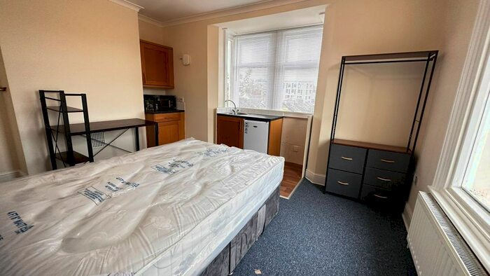 Studio To Rent In Bear Road, Brighton, BN2