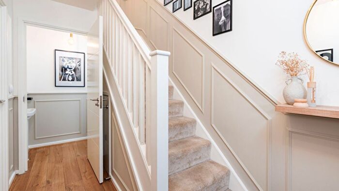 2 Bedroom Semi-Detached House For Sale In Chesterfield Sj, Chesterfield, S41