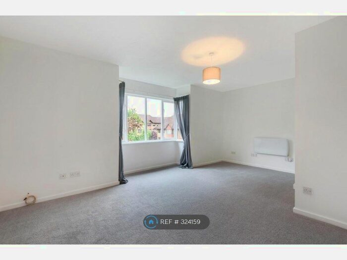 Studio To Rent In Orchard Grove, London, SE20