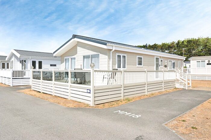 2 Bedroom Lodge For Sale In Rye Harbour Road, Rye Harbour, Rye, TN31