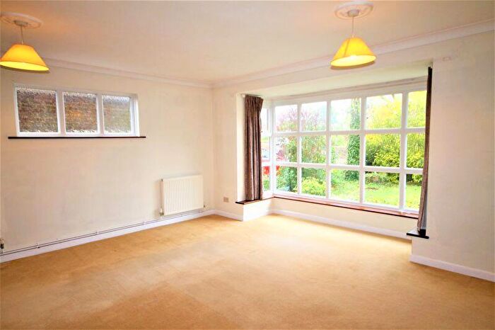 5 Bedroom Detached House To Rent In Warblington Road, Emsworth., PO10