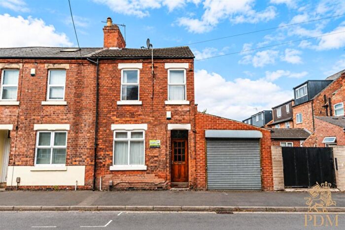 4 Bedroom Semi Detached House For Sale In Lace Street, Nottingham, NG7