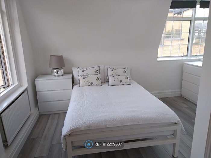 1 Bedroom Flat To Rent In Marble Arch Appartments, Central London, W1H