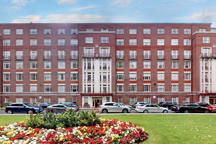 2 Bedroom Flat For Sale In Eyre Court, - Finchley Road, London, NW8