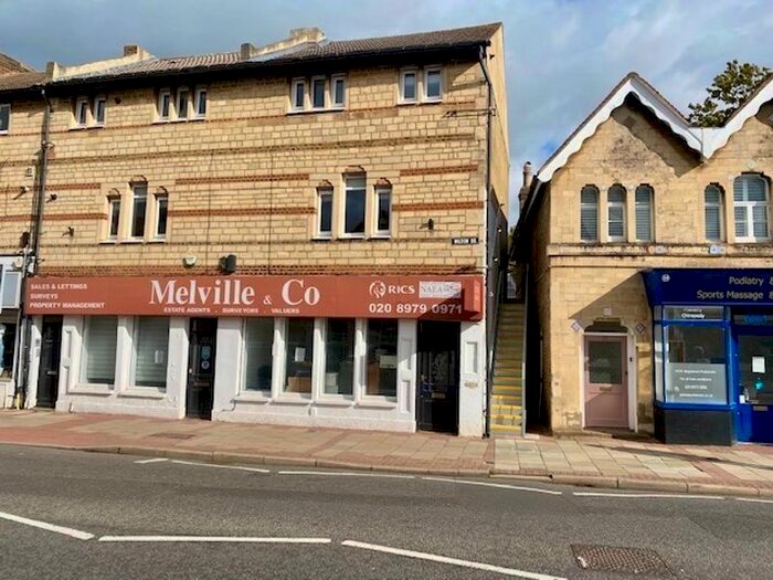 1 Bedroom Flat To Rent In Walton Road, East Molesey, KT8