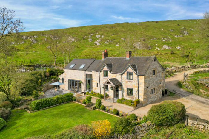 3 Bedroom Detached House For Sale In The Town, Matlock, The Town, DE4