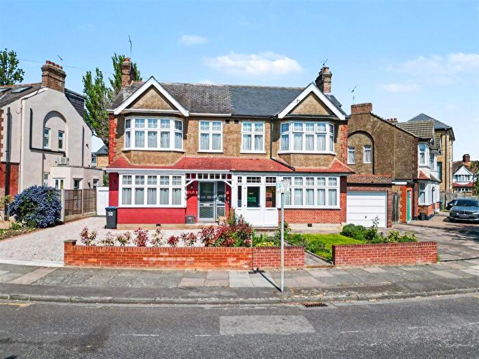 3 Bedroom House For Sale In Chase Side Avenue, EN2