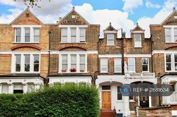 2 Bedroom Flat To Rent In Jerningham Road, London, SE14