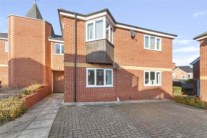 2 Bedroom Apartment To Rent In Falcon Mews, Cleethorpes, DN35