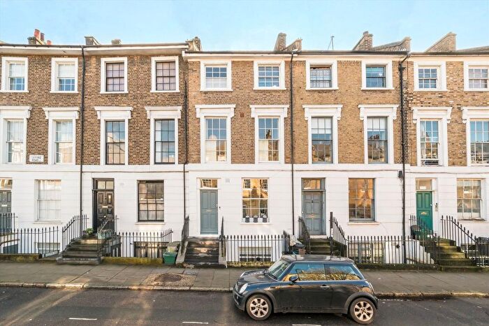 2 Bedroom Flat For Sale In Offord Road, London, N1