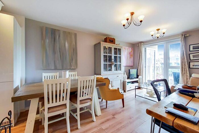 1 Bedroom Flat For Sale In Whitestone Way, Purley Way, Croydon, CR0