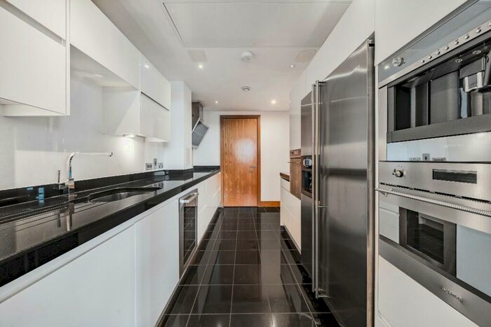 3 Bedroom Apartment To Rent In Winchester Road, London, NW3