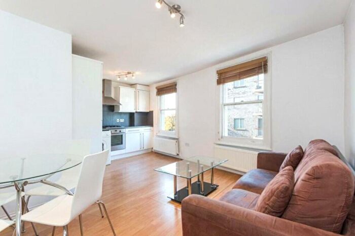 1 Bedroom Apartment To Rent In Fortune Green Road, West Hampstead, London, NW6