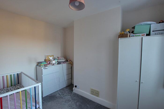 2 Bedroom Cottage To Rent In Langstone High Street Havant Unfurnished, PO9