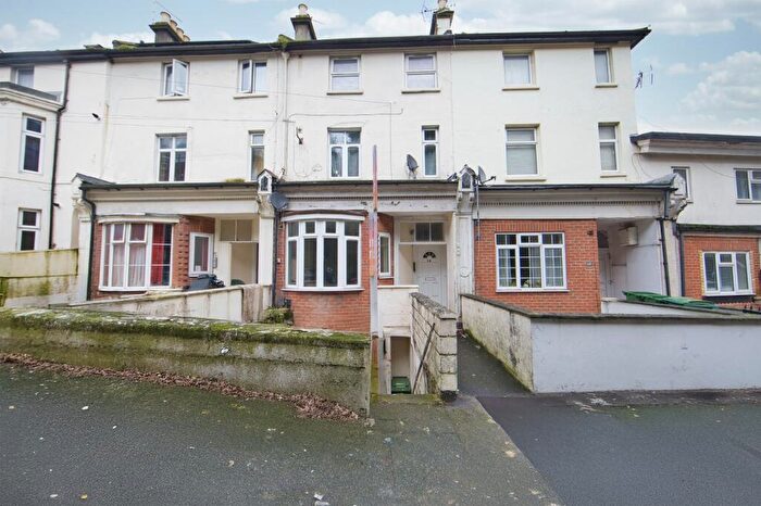 1 Bedroom Flat For Sale In Foord Road South, Folkestone, Kent, CT20