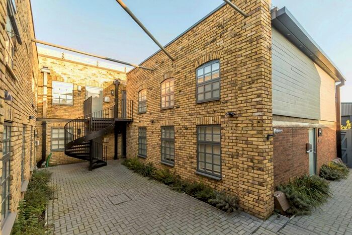 1 Bedroom Flat To Rent In Elm Grove, London, SW19