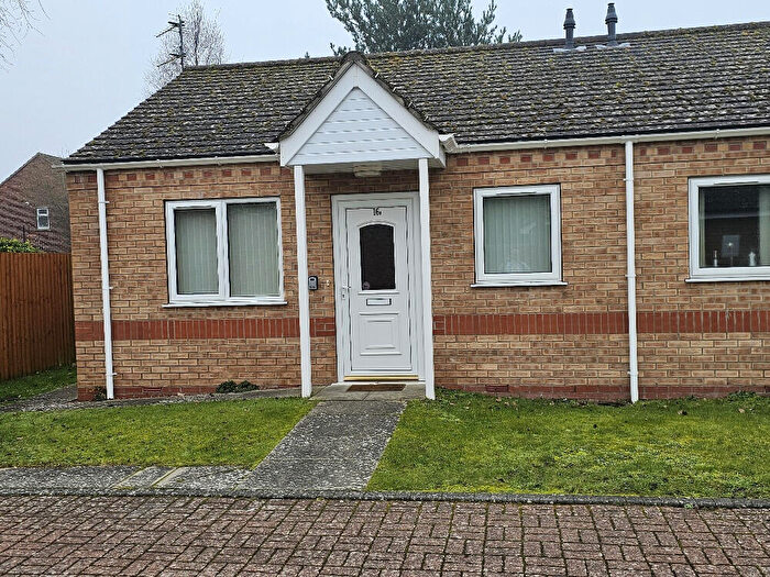 1 Bedroom Bungalow To Rent In Walcot Close, Lincoln, Lincolnshire, LN6