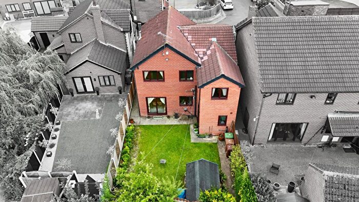 5 Bedroom Detached House For Sale In Stone Lea Grove, South Elmsall, Pontefract, WF9