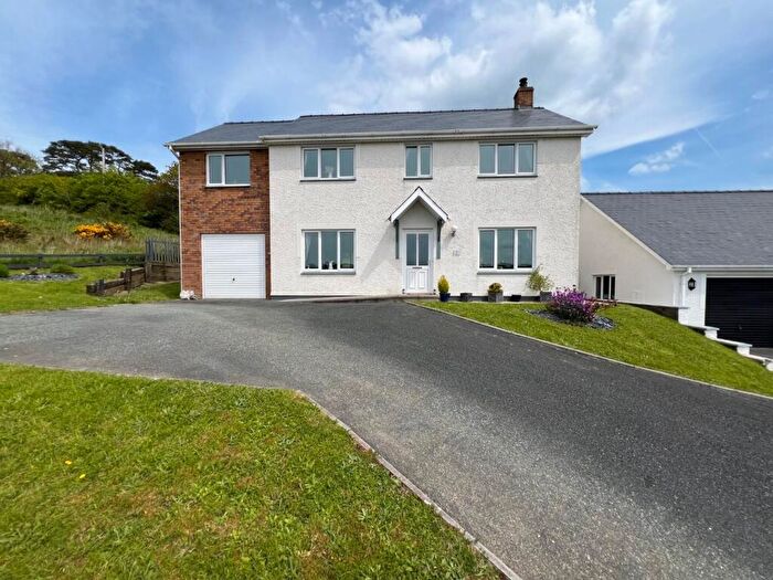 4 Bedroom Detached House For Sale In Allt Y Bryn, Llanarth, SA47