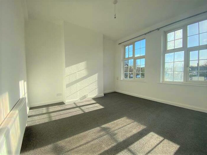 2 Bedroom Flat To Rent In Shenley Road, Borehamwood, WD6