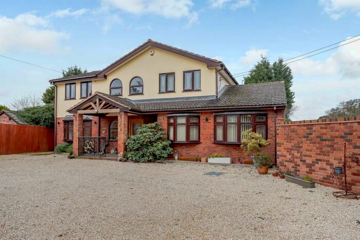 4 Bedroom Detached House For Sale In The Green, Lea Marston, Sutton Coldfield, West Midlands, B76