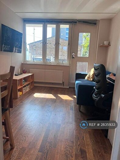 1 Bedroom Flat To Rent In Cadbury Way, London, SE16