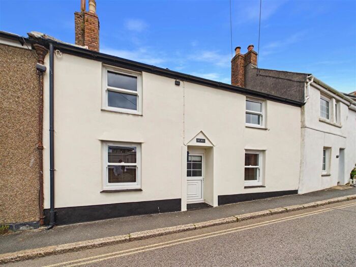 3 Bedroom Terraced House For Sale In Higher Fore Street, Marazion, TR17
