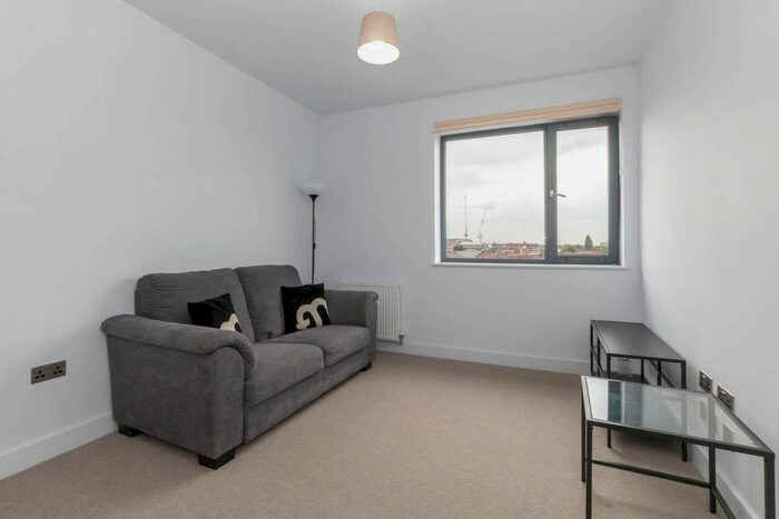 1 Bedroom Flat To Rent In Honduras Wharf, Summer Lane, Birmingham, B19