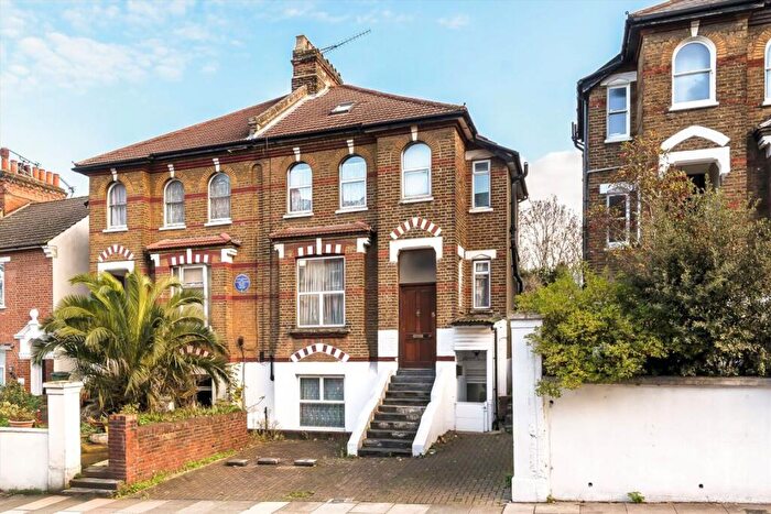 3 Bedroom Terraced House To Rent In Charlton Church Lane, Charlton, SE7