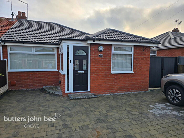 3 Bedroom Semi-Detached Bungalow For Sale In Arderne Avenue, Crewe, CW2