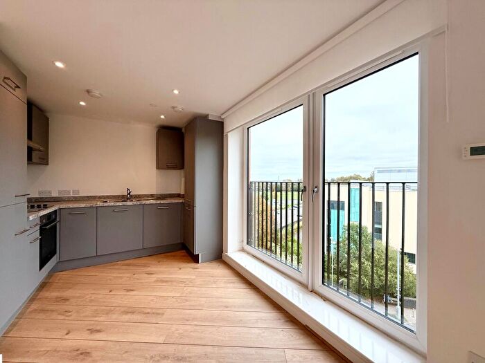 1 Bedroom Flat To Rent In Grange Road, Battlefield, G42