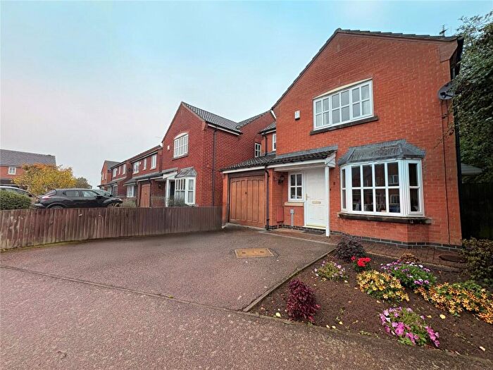 4 Bedroom Detached House For Sale In Wright Road, Long Buckby, Northamptonshire, NN6