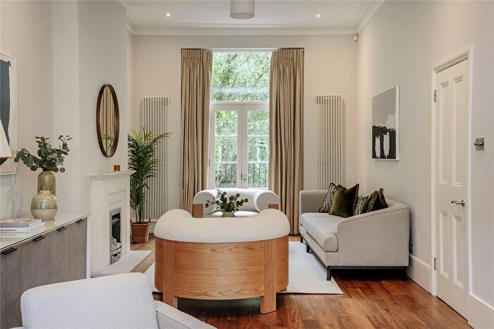 5 Bedroom Terraced House For Sale In St. Lawrence Terrace, Notting Hill, London, W10