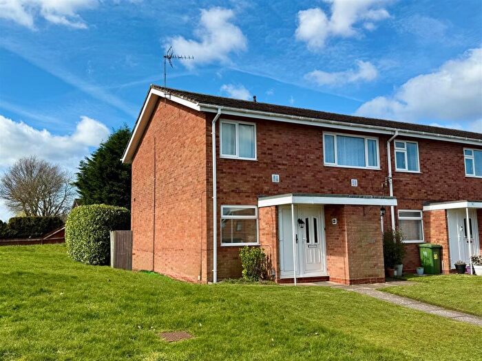 2 Bedroom Maisonette For Sale In Myton Drive, Shirley, Solihull, B90