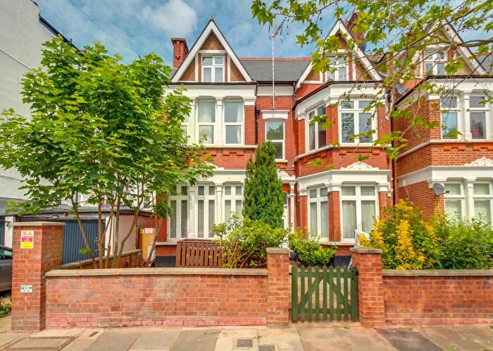 2 Bedroom Flat To Rent In Anson Road, Willesden Green, NW2