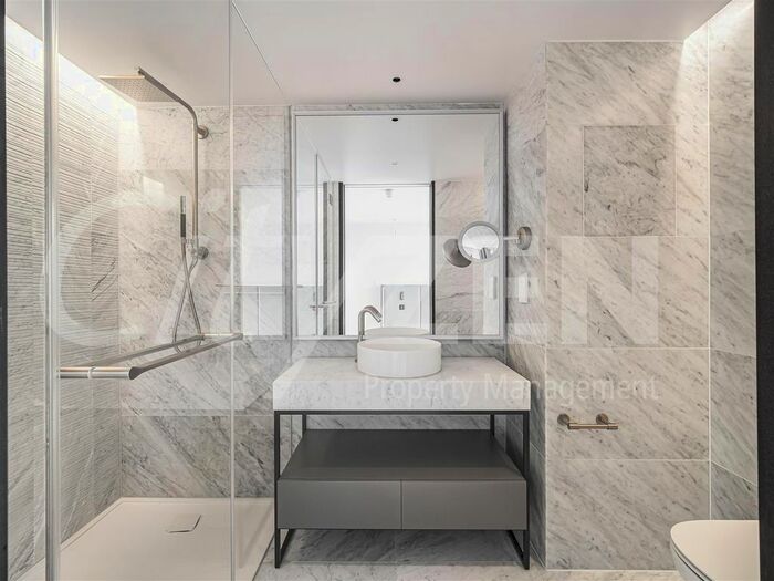 3 Bedroom Flat To Rent In Upper Thames Street, London, EC4V