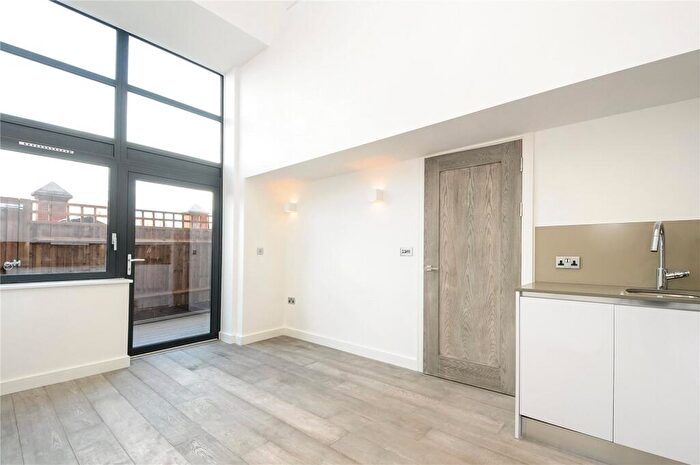 2 Bedroom Duplex To Rent In Verona Apartments, Wellington Street, Slough, SL1