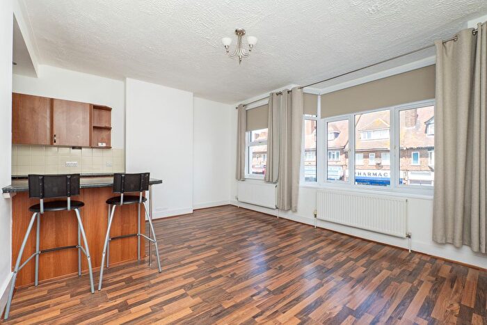 2 Bedroom Maisonette To Rent In Stanley Park Road, Carshalton, Surrey, SM5