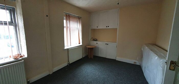 1 Bedroom Terraced House To Rent In Parratt Row, Bradford, BD3