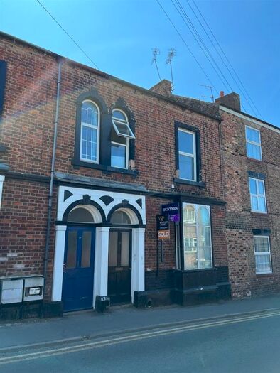 2 Bedroom Maisonette To Rent In New Road, New Road, Driffield, YO25