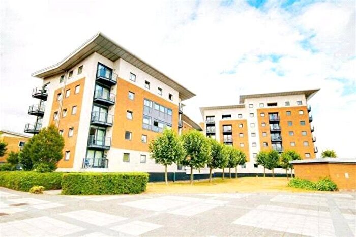 2 Bedroom Flat To Rent In Inverness Mews, Galleons Point, London, E16