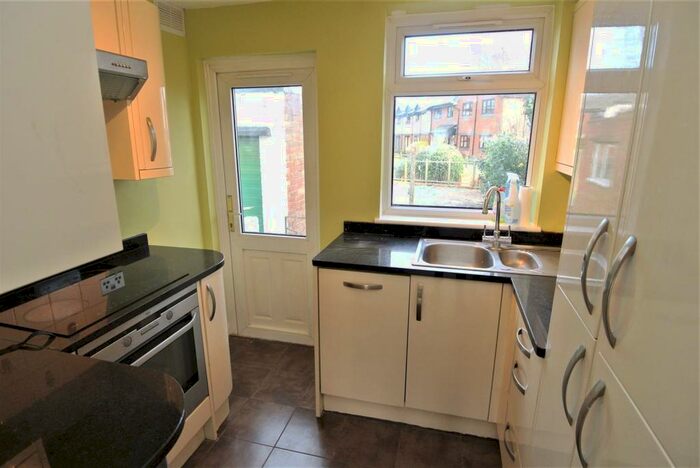 3 Bedroom Semi-Detached House To Rent In Addlestone, KT15
