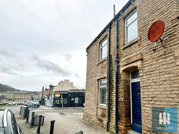 1 Bedroom Terraced House To Rent In Old Wakefield Road, Huddersfield, HD5