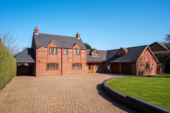 4 Bedroom Detached House For Sale In Paradise Lane Slade Heath Wolverhampton, West Midlands, WV10