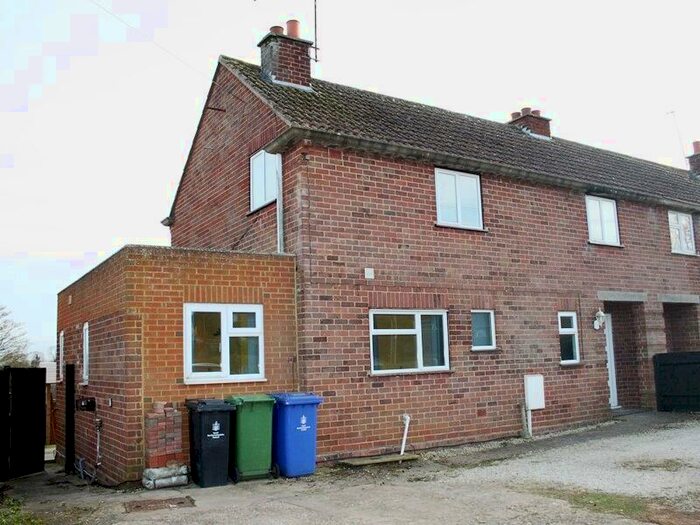 3 Bedroom Semi-Detached House To Rent In Leys Road, Pattishall, NN12