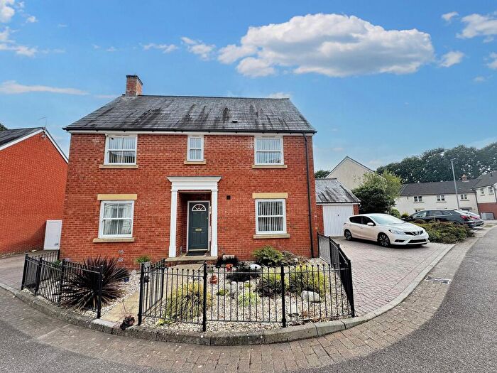 4 Bedroom Detached House For Sale In Fairby Close, Tiverton, EX16