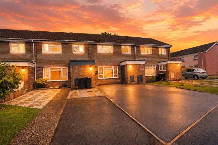 3 Bedroom Terraced House For Sale In Marryat Road, New Milton, BH25
