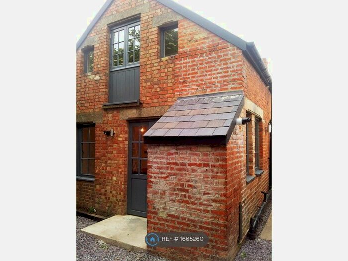 2 Bedroom Detached House To Rent In Torr Road, London, SE20