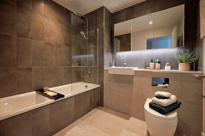 1 Bedroom Flat For Sale In Dantzic Street, Manchester, M4